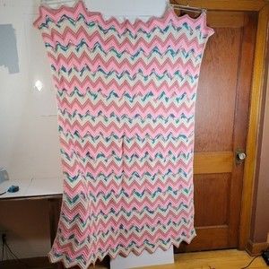 Handmade Multicolor Pink/Rose/White Chevron Afghan Approximately 45 x 74